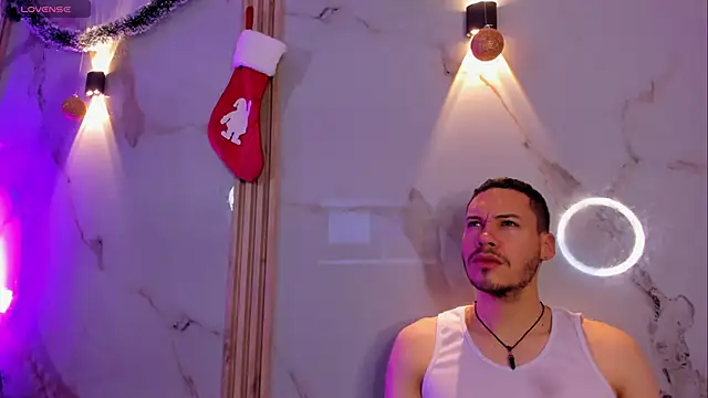 Aron and molly online show from 12-20-25, 12:08