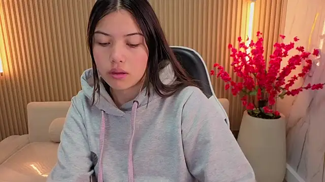 Snapshot of venus_velvet_tp chatting on 02-04-26, 01:06 venus velvet tp online show from 02-04-26, 01:06