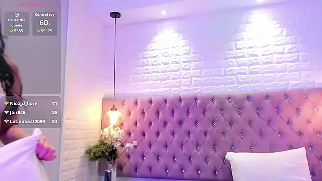 Snapshot of miel_18 chatting on 02-03-26, 06:51 miel 18 online show from 02-03-26, 06:51