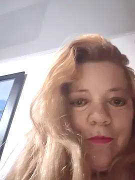 karlaanqui1 online show from 04-07-26, 10:28