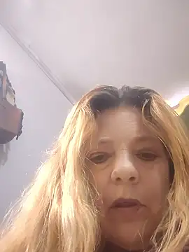 karlaanqui1 online show from 01-13-26, 03:38