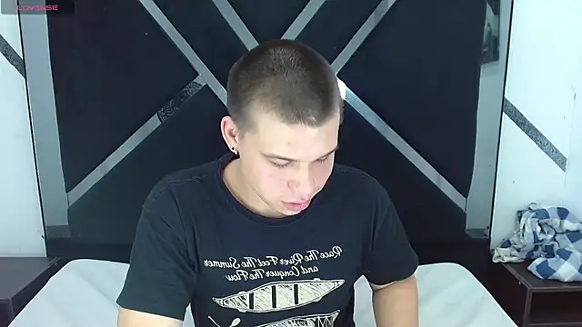 Liam York  online show from 11-12-25, 03:27