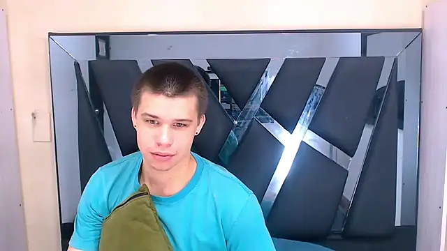 Liam York  online show from 12-03-25, 01:10