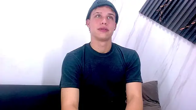 Liam York  online show from 02-24-26, 05:14