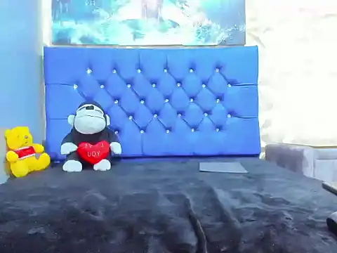 ElanGiraldo online show from 03-25-26, 11:58