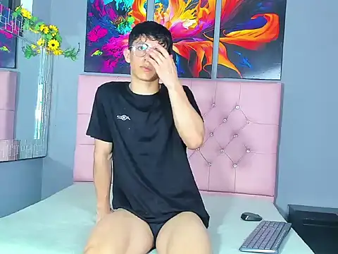 ElanGiraldo online show from 02-14-26, 09:37