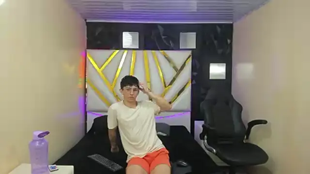 ElanGiraldo online show from 02-20-26, 12:07