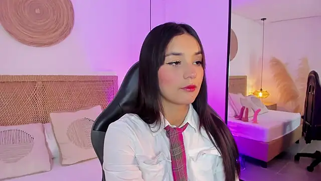 Snapshot of alissongirl_ chatting on 02-04-26, 07:09 alissongirl online show from 02-04-26, 07:09