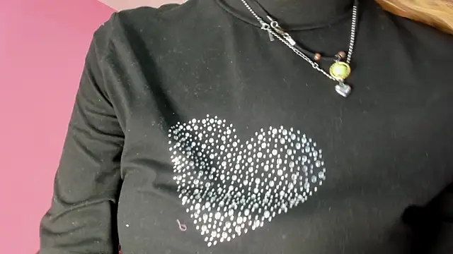 Sara connor01 online show from 11-25-25, 08:31