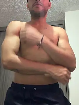 Snapshot of Naim__ chatting on 11-12-25, 03:21 Naim online show from 11-12-25, 03:21