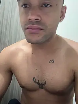 Snapshot of Naim__ chatting on 11-24-25, 04:34 Naim online show from 11-24-25, 04:34