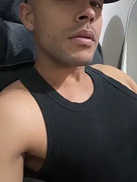 Snapshot of Naim__ chatting on 11-16-25, 03:55 Naim online show from 11-16-25, 03:55