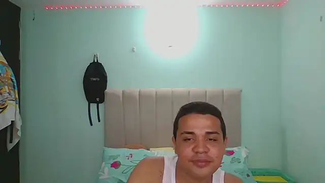 hot boyy11 online show from 11-11-25, 05:35