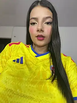 EmmiiGlow online show from 06-28-26, 02:51
