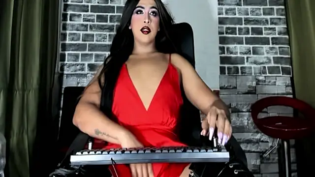 aurora russo  online show from 02-06-26, 12:17