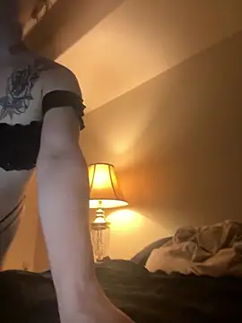 petitegirl467 online show from 04-22-26, 06:53