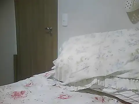 Snapshot of cabecaoegreluda chatting on 04-05-26, 11:55 cabecaoegreluda online show from 04-05-26, 11:55