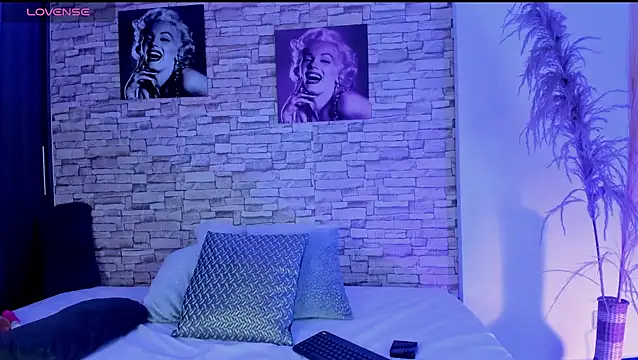 sofiaalarson online show from 01-15-26, 11:13