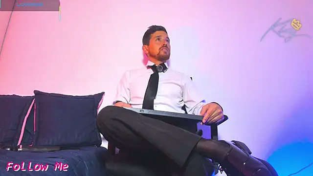 Snapshot of Prince1_dark chatting on 01-13-26, 05:00 Prince1 dark online show from 01-13-26, 05:00