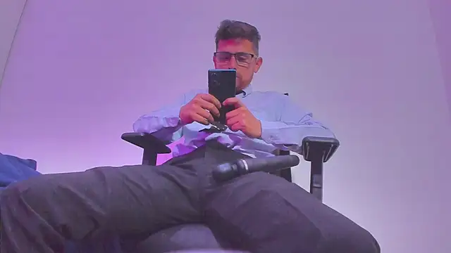 Snapshot of Prince1_dark chatting on 11-21-25, 07:29 Prince1 dark online show from 11-21-25, 07:29