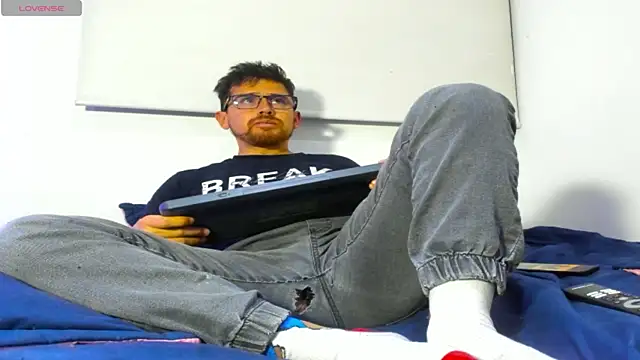 Snapshot of Prince1_dark chatting on 01-10-26, 03:57 Prince1 dark online show from 01-10-26, 03:57