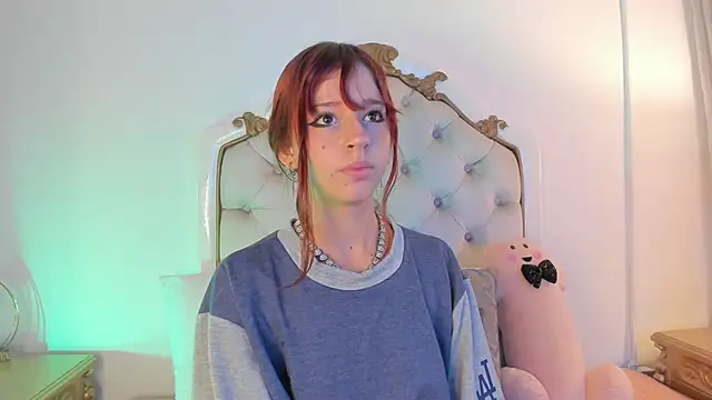 Snapshot of scarlett_smith_3 chatting on 06-02-26, 02:22 scarlett smith 3 online show from 06-02-26, 02:22