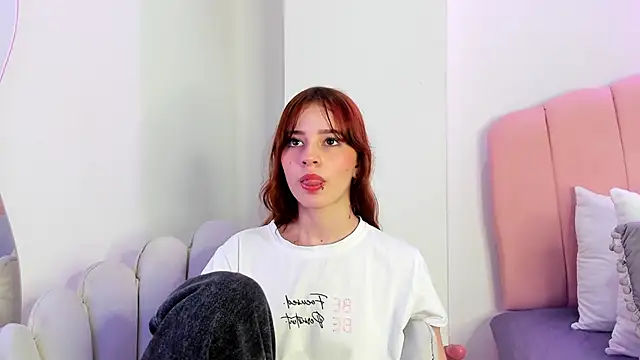 scarlett smith 3 online show from 11-24-25, 03:17