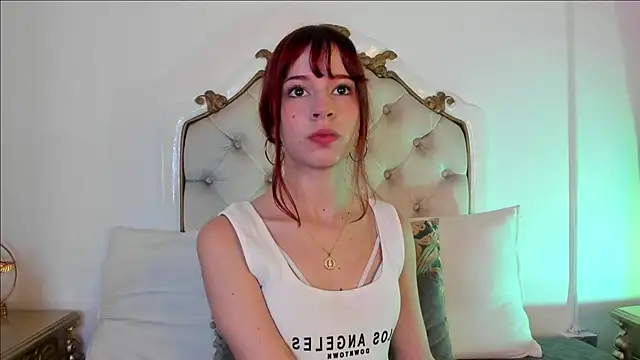Snapshot of scarlett_smith_3 chatting on 05-02-26, 02:17 scarlett smith 3 online show from 05-02-26, 02:17