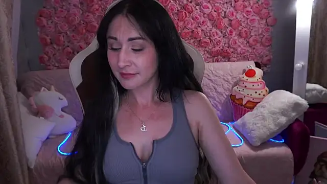 Snapshot of CarolinaaFoxyyy chatting on 05-26-26, 06:28 CarolinaaFoxyyy online show from 05-26-26, 06:28