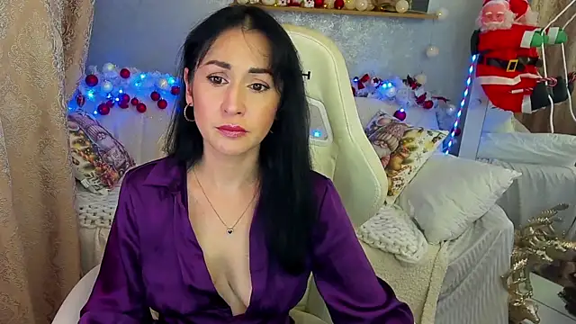 Snapshot of CarolinaaFoxyyy chatting on 12-20-25, 01:36 CarolinaaFoxyyy online show from 12-20-25, 01:36