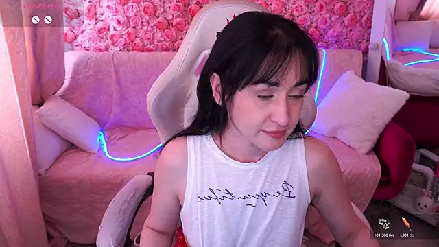 Snapshot of CarolinaaFoxyyy chatting on 04-03-26, 12:44 CarolinaaFoxyyy online show from 04-03-26, 12:44