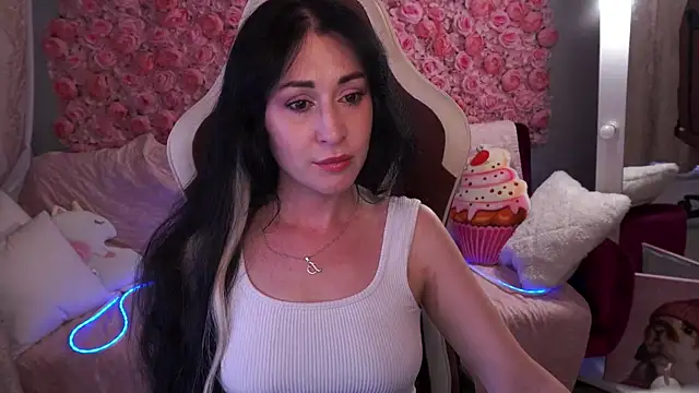 Snapshot of CarolinaaFoxyyy chatting on 05-22-26, 06:39 CarolinaaFoxyyy online show from 05-22-26, 06:39