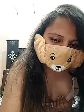 Kamna Hotty online show from 11-24-25, 05:35