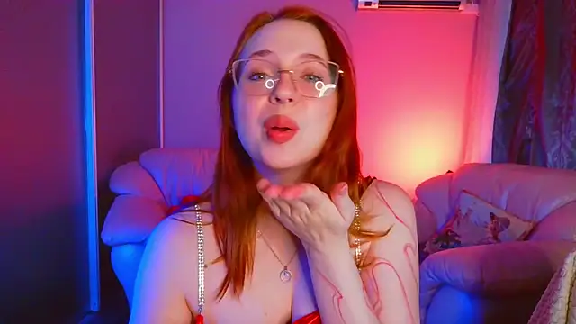 Snapshot of Erica_Nelson chatting on 04-18-26, 01:08 Erica Nelson online show from 04-18-26, 01:08