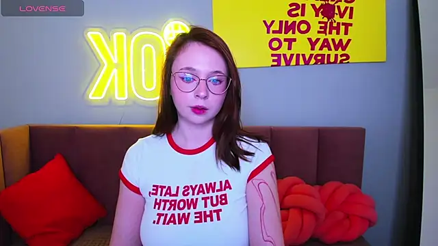 Erica Nelson online show from 11-28-25, 01:17