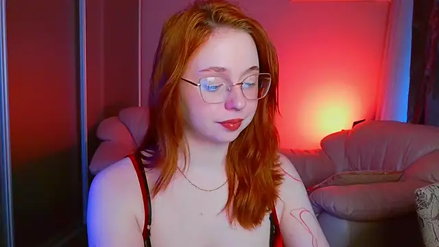 Snapshot of Erica_Nelson chatting on 05-03-26, 01:00 Erica Nelson online show from 05-03-26, 01:00