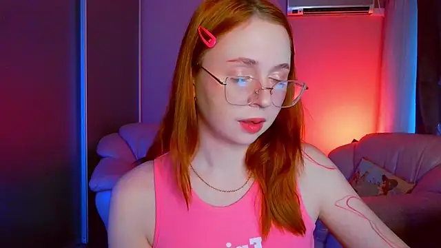 Snapshot of Erica_Nelson chatting on 04-28-26, 01:37 Erica Nelson online show from 04-28-26, 01:37