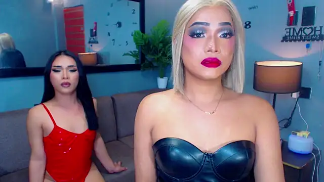 Snapshot of SavageSisters chatting on 11-09-25, 03:16 SavageSisters online show from 11-09-25, 03:16