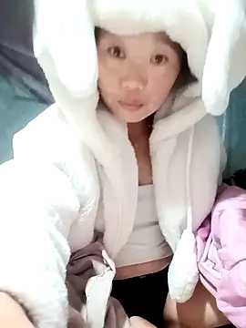 blonde blg online show from 11-19-25, 10:10