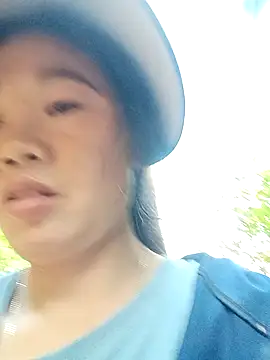 blonde blg online show from 11-15-25, 01:09