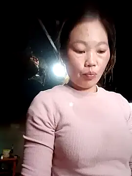 blonde blg online show from 11-18-25, 04:05