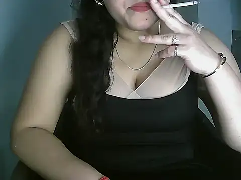 Snapshot of shreya_saxena_01 chatting on 02-25-26, 06:46 shreya saxena 01 online show from 02-25-26, 06:46