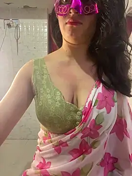 Red Queen 11 online show from 11-24-25, 05:57