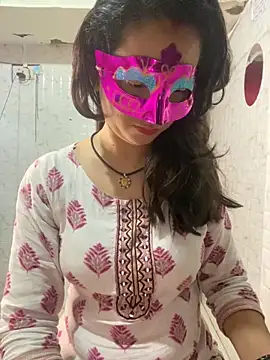 Red Queen 11 online show from 11-27-25, 07:14