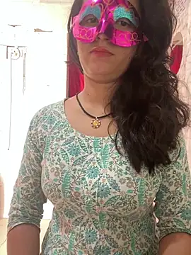 Red Queen 11 online show from 11-30-25, 09:10