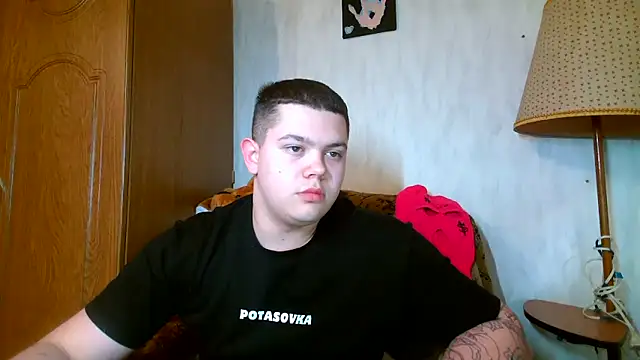 Snapshot of CuteButNaughty_ chatting on 02-20-26, 03:47 CuteButNaughty online show from 02-20-26, 03:47