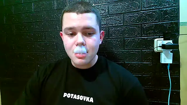 CuteButNaughty  online show from 12-22-25, 08:31