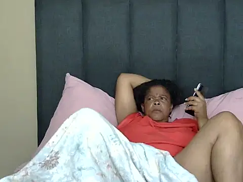 bigsexymama2 online show from 12-22-25, 12:27