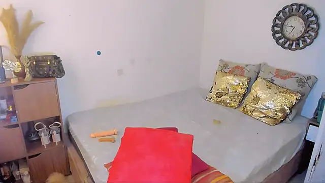 hotcassy online show from 04-10-26, 05:14