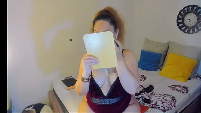 hotcassy online show from 02-17-26, 07:49